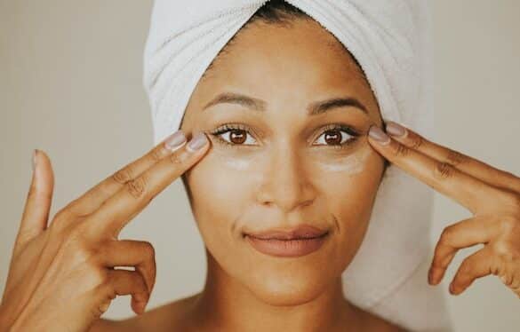 Crema viso anti-età: i 5 migliori ingredienti da cercare