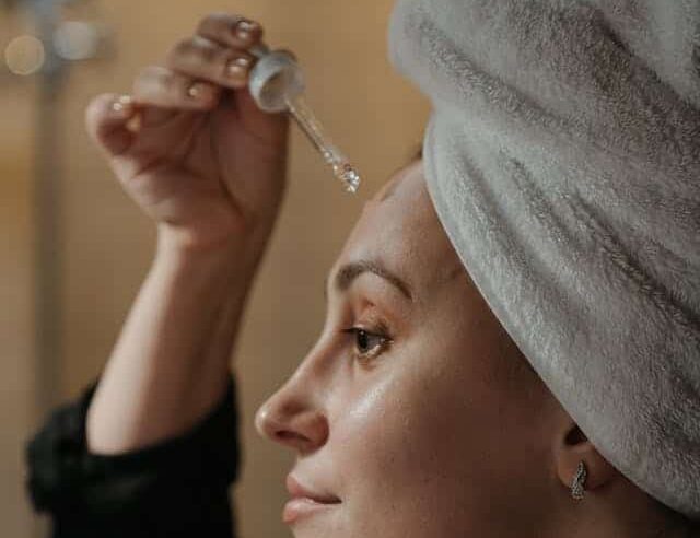 Quale crema viso usare dopo i 60 anni